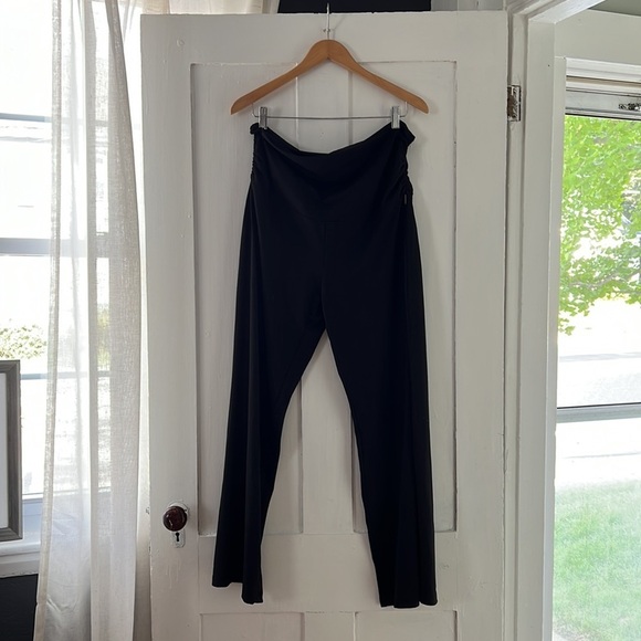 Eddie Bauer Women's Fold Over Waist Black Wide Leg Lounge Pant Size Large Petite - Picture 1 of 6